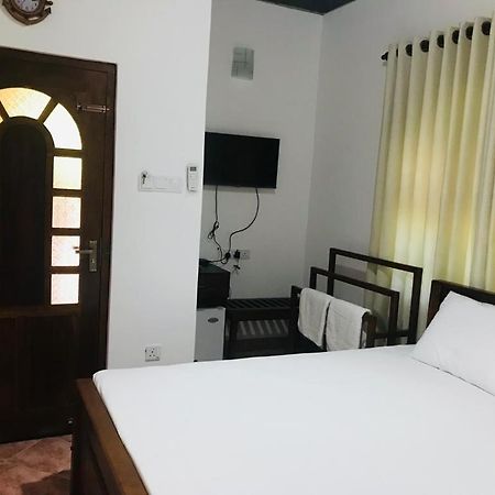 Langama Thena - ළඟම තැන Hotell Anuradhapura Eksteriør bilde