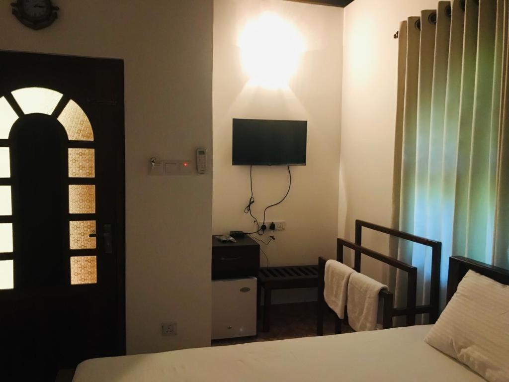 Langama Thena - ළඟම තැන Hotell Anuradhapura Eksteriør bilde